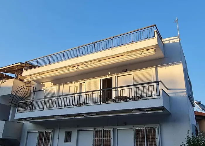 Beachfront Cozy House , 1 Min Walk To , Ac & Fast Wifi Lejlighed Nea Moudania