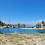 Beachfront Cozy House , 1 Min Walk To , Ac & Fast Wifi * Νέα Μουδανιά