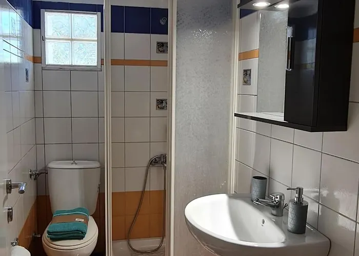 Beachfront Cozy House , 1 Min Walk To , Ac & Fast Wifi