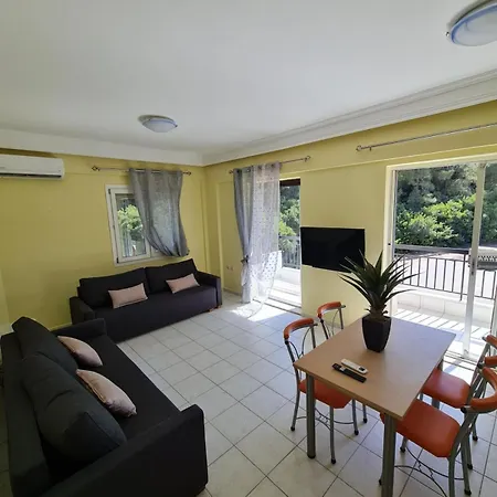 Beachfront Cozy House , 1 Min Walk To , Ac & Fast Wifi Apartament *