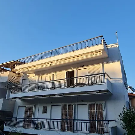 Beachfront Cozy House , 1 Min Walk To , Ac & Fast Wifi Apartament Nea Moudania