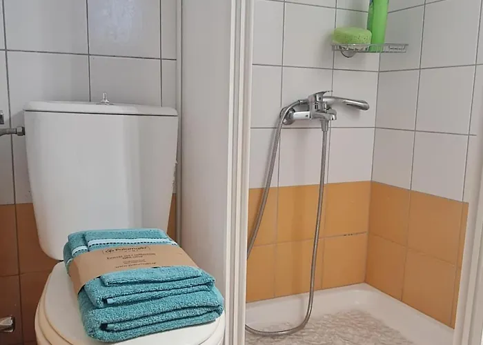 Beachfront Cozy House , 1 Min Walk To , Ac & Fast Wifi Nea Moudania